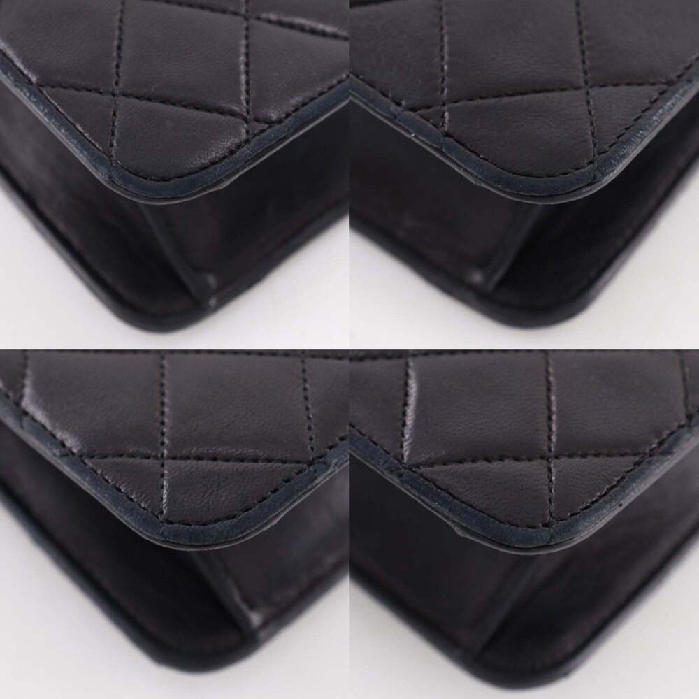 CHANEL Black Lambskin Leather Shoulder Bag - Picture 4 of 16